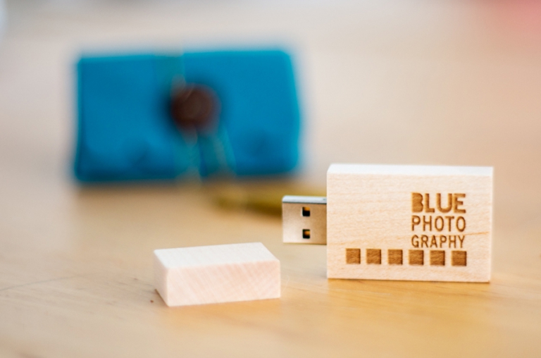 Wooden flash drives to deliver photos to my clients